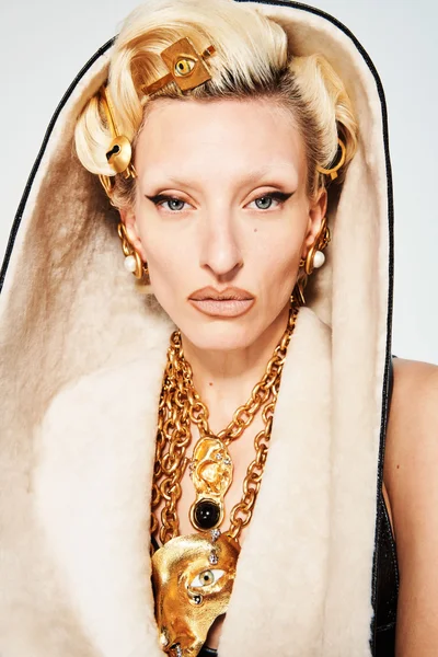 Look 29